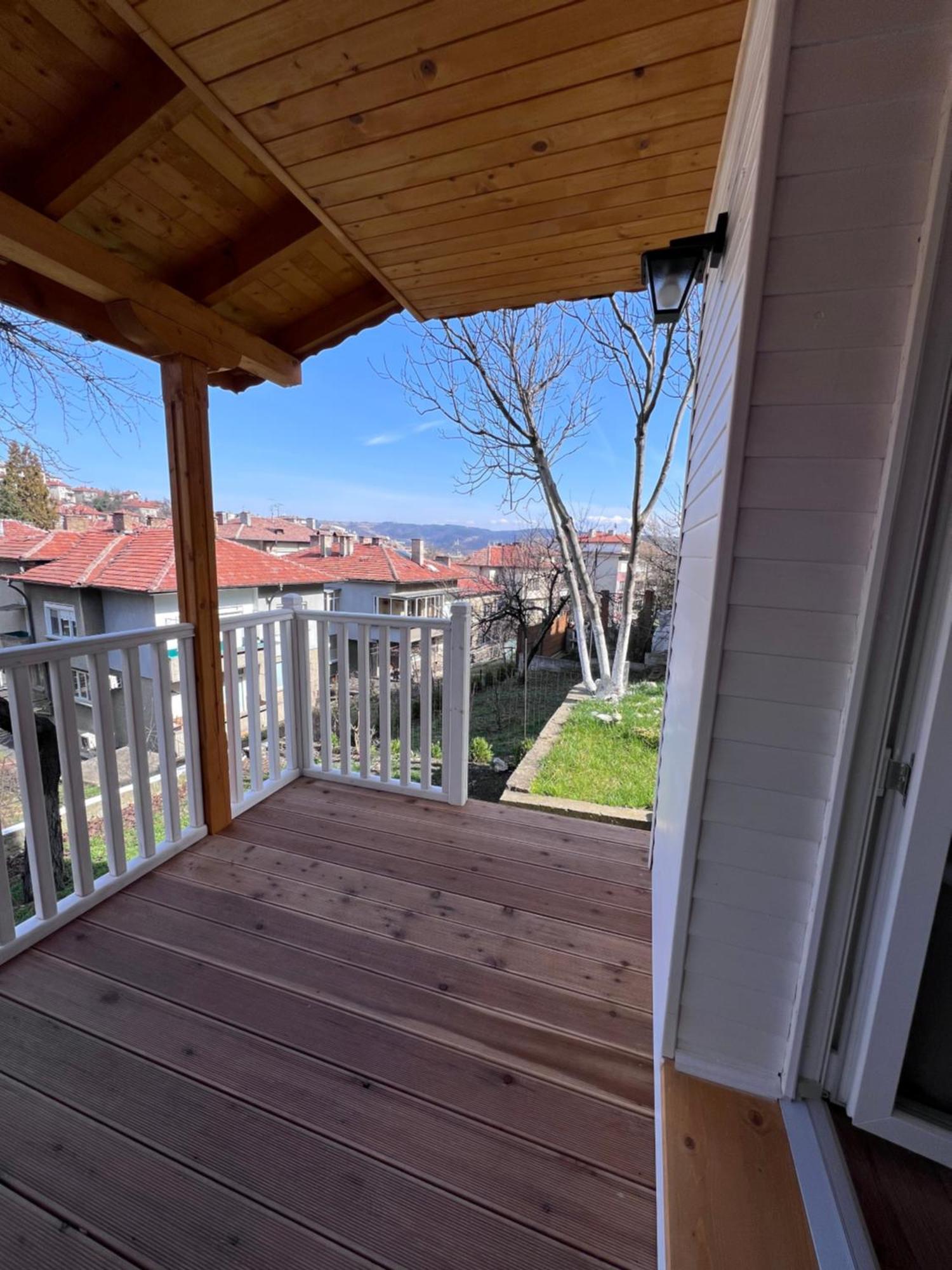Black Cat Apartment Veliko Tarnovo Exterior photo
